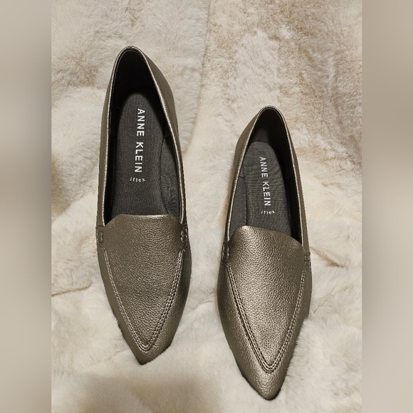 Anne Klein Women's Kia Pointed Toe Loafers - Picture 2 of 5